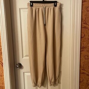 Women’s Like New Charlotte Russe Jogger Sweatpants in Tan